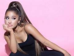 
      
      Here's how Ariana Grande is making fans love crocs 
      
      