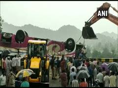 
      
      Gujarat: 18 people died in bus accident at Banaskantha
      
      