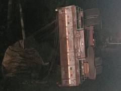 
      
      Andhra Pradesh: Three including minor dead, 6 injured in road...
      
      