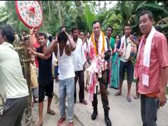 
      
      Army jawan receives grand welcome in Assam
      
      