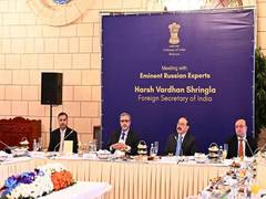 
      
      Foreign Secretary Shringla meets Russian academics in Moscow,...
      
      