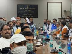 
      
      Farmers from Haryana meet Tomar, express support for three...
      
      