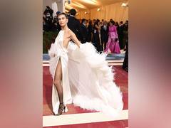 
    Met Gala 2022: Hailey Bieber looks like a vision in white
    