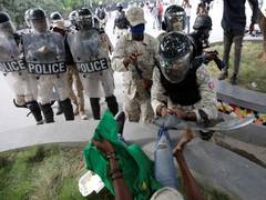 
    Haiti: 17 including 2 Americans arrested in President Jovenel Moise assassination case
    