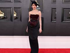 
      
      Halsey reveals suffering 3 miscarriages
      
      