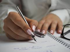 
      
      Study sheds light on benefits of handwriting over typing,...
      
      