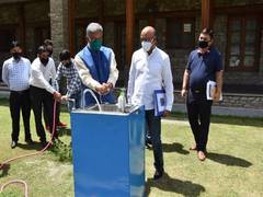 
      
      Uttarakhand: Scientist gives demo of handwashing machine to CM
      
      
