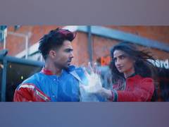 
      
      'Bijlee Bijlee' out: music video debut of Shweta Tiwari's...
      
      