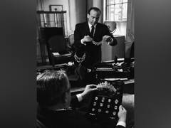 
      
      Iconic Platinum Jewelry Brands: Cartier, Harry Winston, and...
      
      