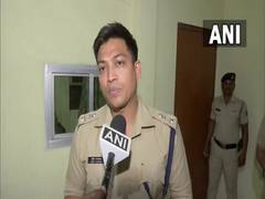
      
      MP Police takes 4 ppl into custody in Khargone violence
      
      