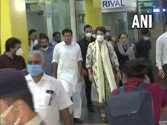 
      
      Priyanka Gandhi Vadra reaches Lucknow, to visit Lakhimpur...
      
      