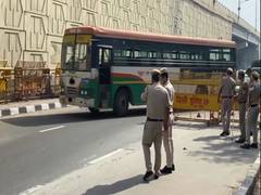 
      
      Police beef up security at Delhi-Ghazipur border
      
      
