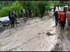 
      
      Srinagar-Leh highway blocked after flash floods hit Ganderbal
      
      