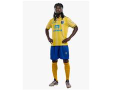 
      
      ISL: Kerala Blasters FC rope in Zimbabwean Defender Costa...
      
      