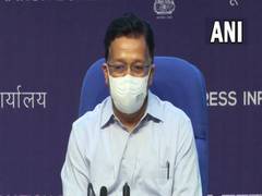 
      
      Centre reviews preparedness to deal with COVID-19 variant Omicron
      
      