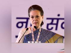 
      
      Sonia Gandhi sends Mukul Wasnik to Goa over 'defections' in Cong
      
      