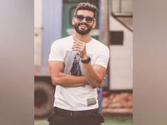 
      
      Kannada actor Diganth Manchale suffers spinal injury in Goa
      
      