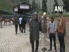 
      
      Amarnath cloudburst: Pilgrims wait for yatra to resume
      
      