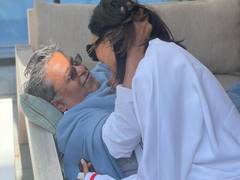 
      
      Fans start meme fest after Lalit Modi confirms dating Sushmita
      
      