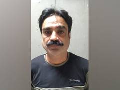 
      
      Mumbai: NCB arrests drug peddler in connection with Chinku...
      
      