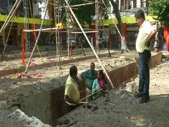 
    Siliguri: Artificial ghats prepared for devotees observing Chhath Puja
    