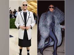 
      
      Kim Kardashian, Pete Davidson's hand holding picture at...
      
      