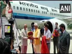 
      
      President Kovind arrives in Jammu for IIM's anniversary
      
      