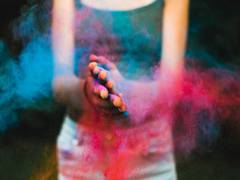 
      
      Holi 2019: B-town extends colourful wishes to fans
      
      