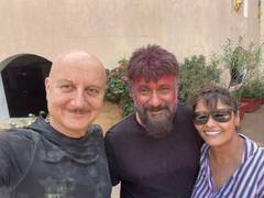 
      
      Anupam Kher reunites with 'The Kashmir Files' team for Holi...
      
      