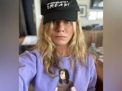 
      
      Jennifer Aniston shares cryptic reply on whether Ross-Rochel...
      
      