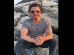 
      
      'Lots of Love': SRK shares message thanking fans for...
      
      