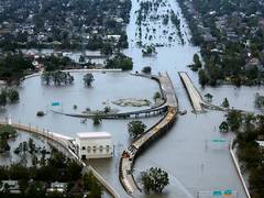 
      
      Hurricane Hanna makes landfall in Texas, heavy rains expected...
      
      