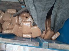 
      
      DRI seizes Ganja worth Rs 71,38,000 from lorry in Hyderabad
      
      