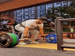 
      
      Vicky Kaushal aces deadlift post COVID-19 recovery
      
      