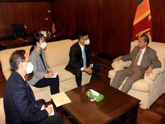 
      
      Sri Lankan FM discusses economic crisis with Chinese Ambassador
      
      