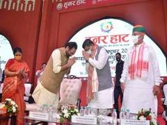 
      
      Dharmendra Pradhan inaugurates 29th 'HunarHaat' in UP's Rampur
      
      