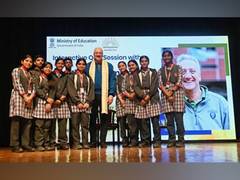 
      
      Mike Massimino interacts with PM SHRI Kendriya Vidyalaya students
      
      