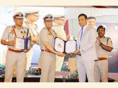 
      
      Dr Sameer Bhati felicitated by Rakesh Asthana
      
      