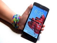 
      
      China now requires face scans when buying new phones
      
      