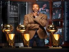 
      
      Former Basketball player Bruce Bowen shares life lessons
      
      