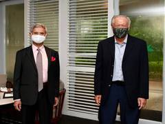 
      
      Jaishankar meets top ministers of Singapore
      
      
