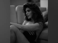 
      
      Jacqueline Fernandez shares alluring monochrome picture of self
      
      