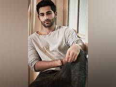 
      
      Armaan Jain undergoes knee surgery 
      
      