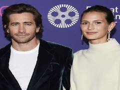 
      
      Jake Gyllenhaal, Jeanne Cadieu make their red carpet debut as...
      
      