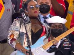 
      
      Super Bowl 2021: H.E.R. delivers electrifying performance of...
      
      