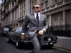 
      
      Daniel Craig returns to 'Bond 25' sets after injury
      
      