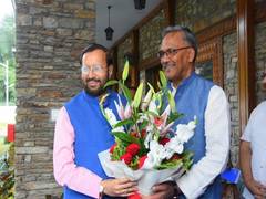 
      
      Union Environment Minister Javadekar meets Uttarakhand CM
      
      