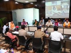 
      
      Dhami reviews Char Dham Yatra, 