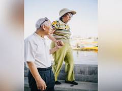 
      
      Older people with abdominal fat, weak muscles more likely to...
      
      