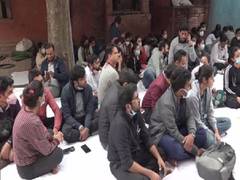 
      
      Junior doctors boycott work in Medical college in Agra...
      
      
